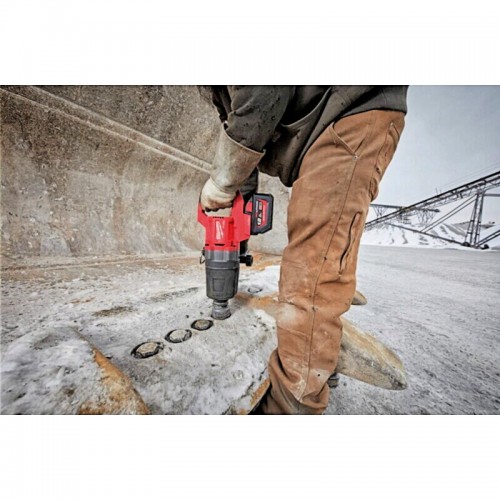 Гайковерт аккумуляторный бесщеточный MILWAUKEE 1'' (2711Нм) M18 ONEFHIWF1DS-121C, с кольцом(ЗУ+1ак.)