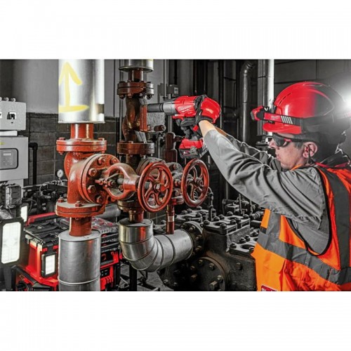 Гайковерт аккумуляторный бесщёточный MILWAUKEE 3/4\" (2034Нм) M18 ONEFHIWF34-502X, с кольцом