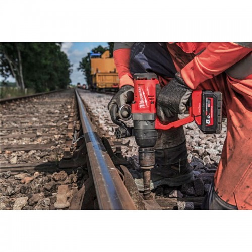 Гайковерт аккумуляторный бесщеточный MILWAUKEE 1'' (2400Нм) M18 ONEFHIWF1-0X, с кольцом (каркас)