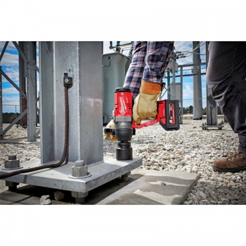 Гайковерт аккумуляторный бесщеточный MILWAUKEE 1'' (2400Нм) M18 ONEFHIWF1-0X, с кольцом (каркас)