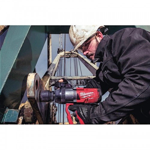 Гайковерт аккумуляторный бесщеточный MILWAUKEE 1'' (2400Нм) M18 ONEFHIWF1-0X, с кольцом (каркас)