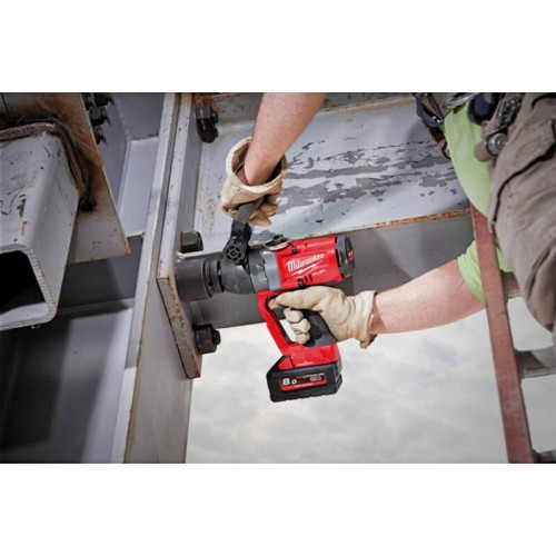 Гайковерт аккумуляторный бесщеточный MILWAUKEE 1'' (2400Нм) M18 ONEFHIWF1-0X, с кольцом (каркас)