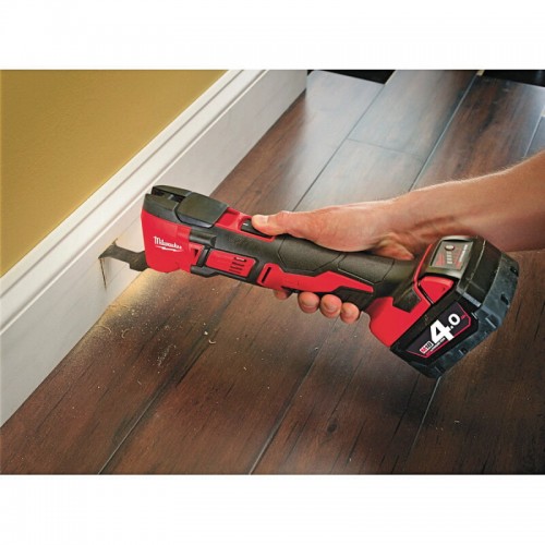 Инструмент многофункциональный аккумуляторный MILWAUKEE M18 BMT-0 (каркас)