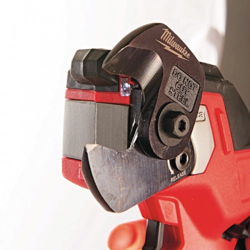Кабелерез аккумуляторный MILWAUKEE M12 CC-0 до 32 мм