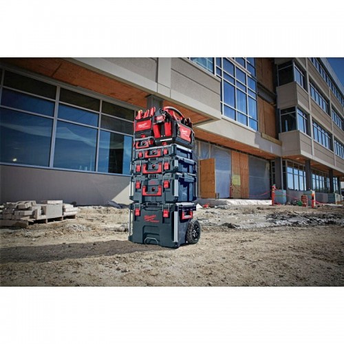 Ящик для инструмента на колесах PACKOUT MILWAUKEE TROLLEY BOX (560x410x650мм)