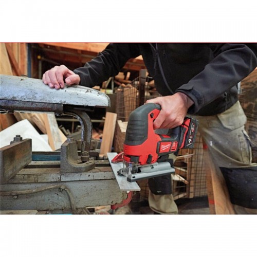 Пила лобзиковая аккумуляторная MILWAUKEE M18 BJS-0 (каркас)