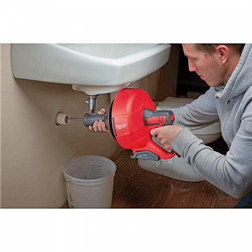 Машина прочистная аккумуляторная MILWAUKEE M12 BDC6-202C трос 6м (ЗУ+2акк.Х2Ач+ведро)