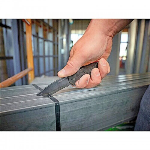 Нож складной  HARDLINE Serrated MILWAUKEE с серейторным лезвием 75мм