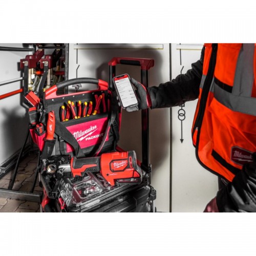 Обжимник гидравлический аккумуляторный для кабелей MILWAUKEE M18 HCCT-201C 53 кН (ЗУ+1Х2Ач+кейс)
