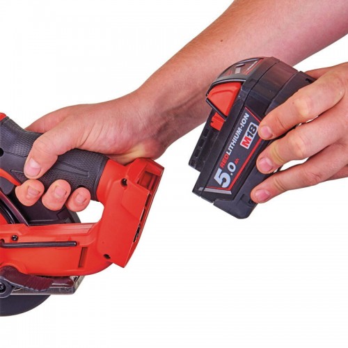 Пила дисковая аккумуляторная бесщеточная по металу MILWAUKEE M18 FMCS-0X Ø150мм (каркас+HDкейс)