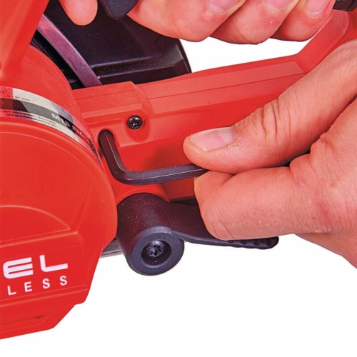 Пила дисковая аккумуляторная бесщеточная по металу MILWAUKEE M18 FMCS-0X Ø150мм (каркас+HDкейс)