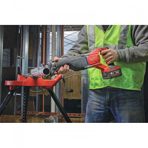 Пила сабельная аккумуляторная MILWAUKEE M18 BSX-0 (каркас)