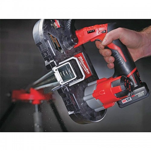 Пила ленточная аккумуляторная MILWAUKEE M12 BS-0 (каркас)