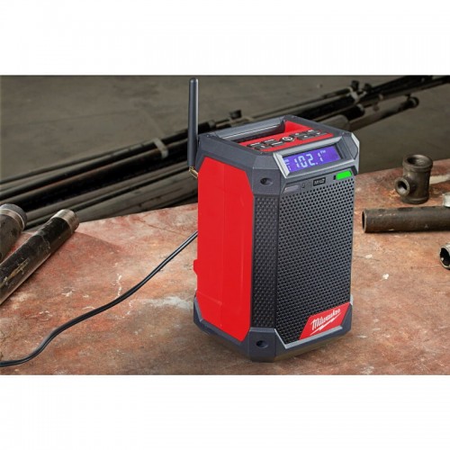 Динамик аккумуляторный DAB+/Зарядное устройство MILWAUKEE M12 RCDAB+