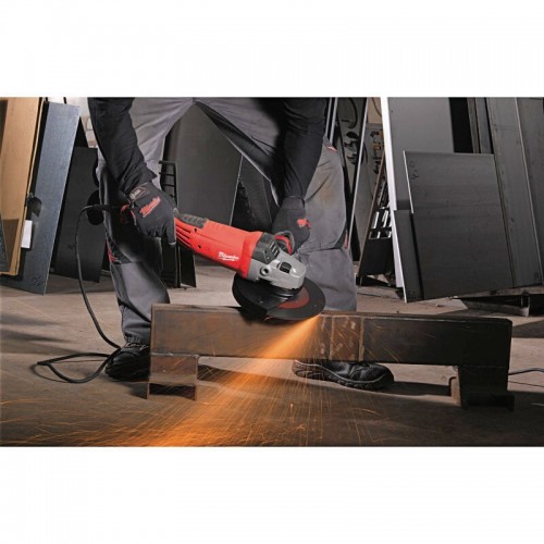 Углошлифовальная машина MILWAUKEE 230 мм AGVK 24-230 EK