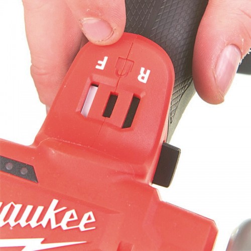 Пила дисковая универсальная аккумуляторная бесщёточная MILWAUKEE M12 FCOT-0, Ø76 (каркас)
