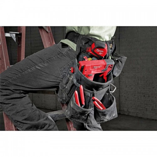 Степлер скобозабивной аккумуляторный MILWAUKEE M12 BST-0 (каркас)