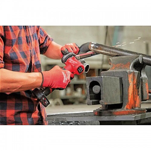 Шлифмашина ленточная аккумуляторная бесщеточная MILWAUKEE M12 FBFL13-402B (13мм) (ЗУ+2Х4Ач+сумка)