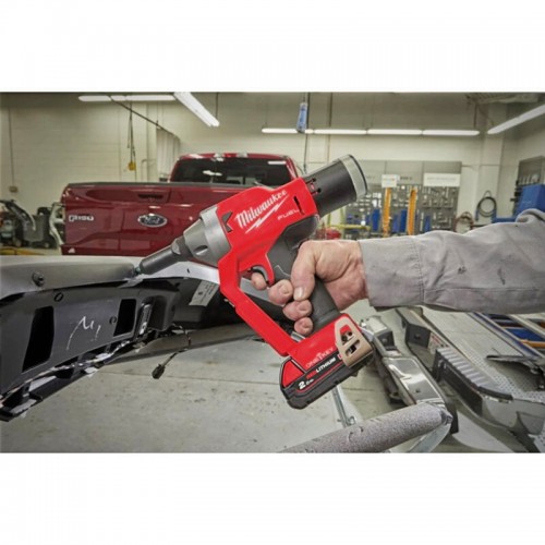 Заклепочник акумуляторний бесщеточный MILWAUKEE M18 ONEFPRT-0X (Ø4,8-7,0мм)(каркас+HDкейс)