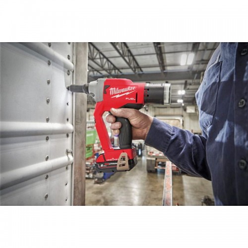 Заклепочник акумуляторний бесщеточный MILWAUKEE M18 ONEFPRT-0X (Ø4,8-7,0мм)(каркас+HDкейс)